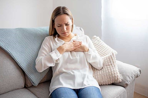 علت تپش قلب در زنان چیست؟