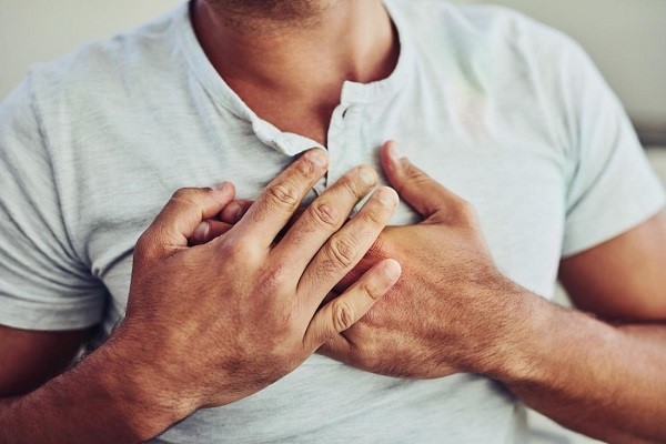 علت تپش قلب در جوانان چیست؟